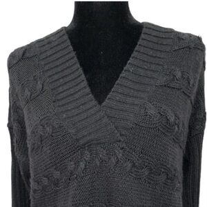 Jones New York Cable Knit V-Neck Sweater
